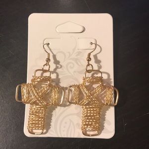 5 pair of earrings